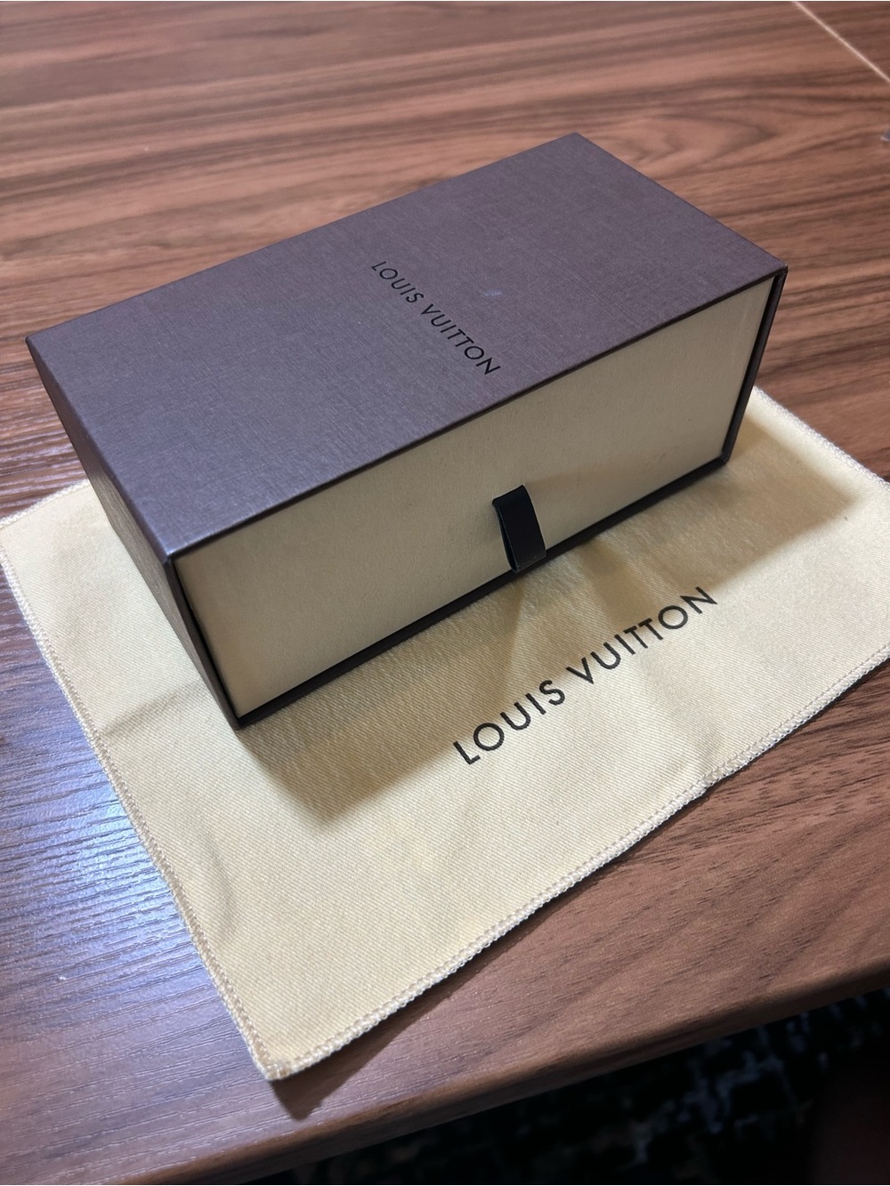 Louis Vuitton sunglasses box with cloth brand new condition